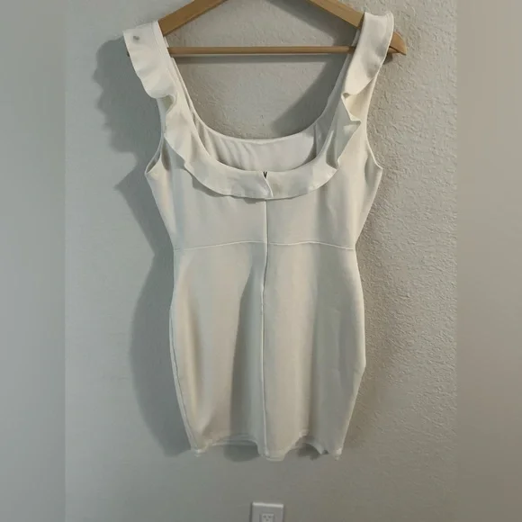 Lulus Dream Girl White Ruffled Bodycon Dress M Party Cocktail Sleeveless Flirty - Picture 6 of 10